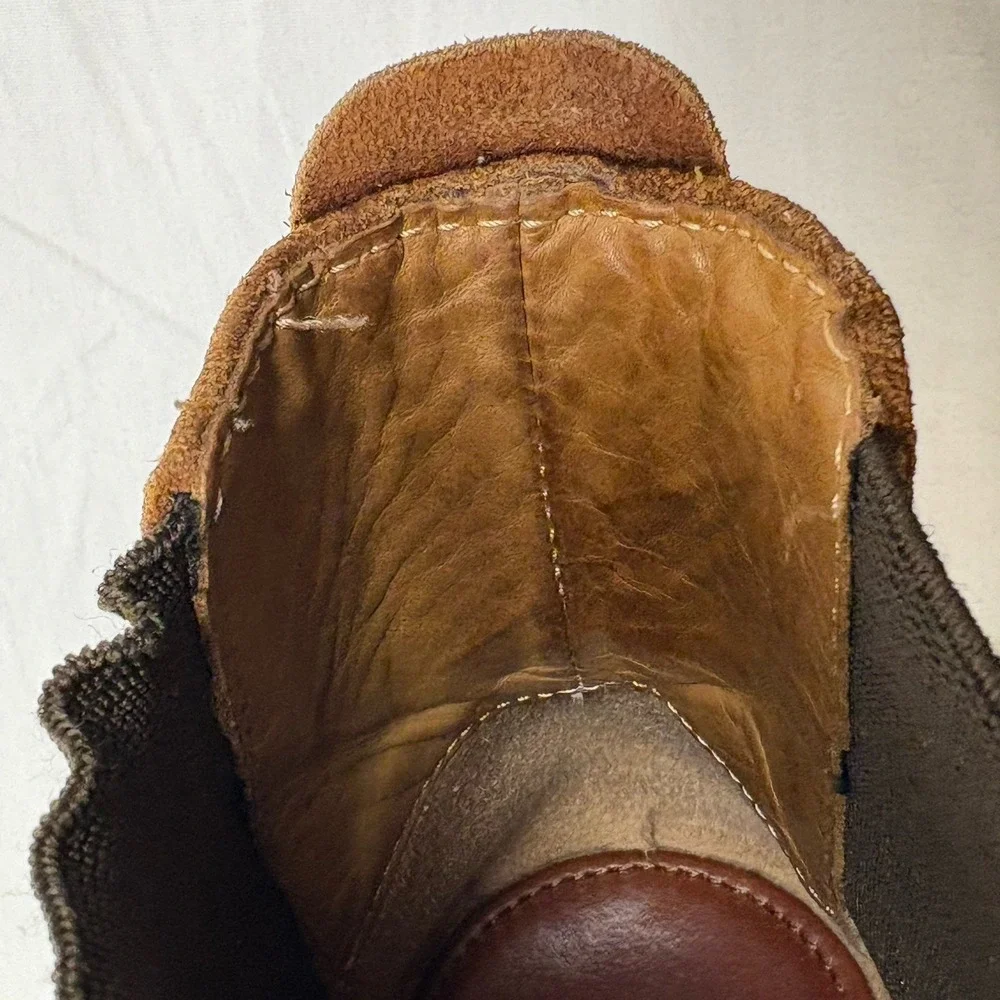 H S Trask Britton Chelsea Waxed Suede Boots 8M  Brown Vibram Soles EUC